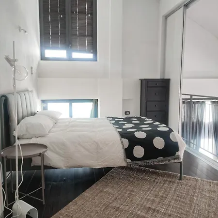 Bellissimo Loft In Contesto Moderno Elegante Con Parcheggio Interno Appartamento